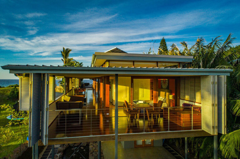 Waterfront Beach Houses for Sale: Luxury Living, Design Trends, and Investment Insights